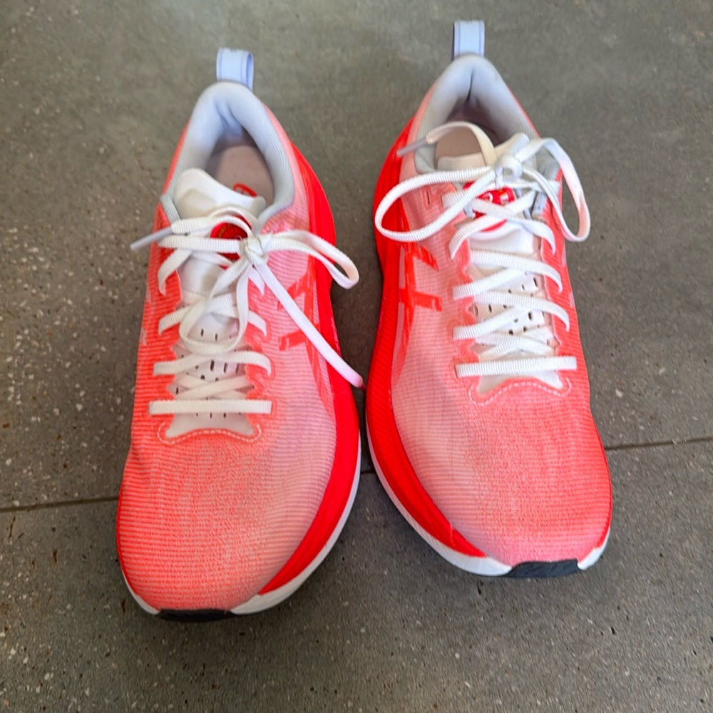 ASICS Superblast